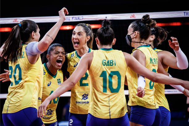 No tie-break, Brasil bate Itália pela Liga das Nações Feminina